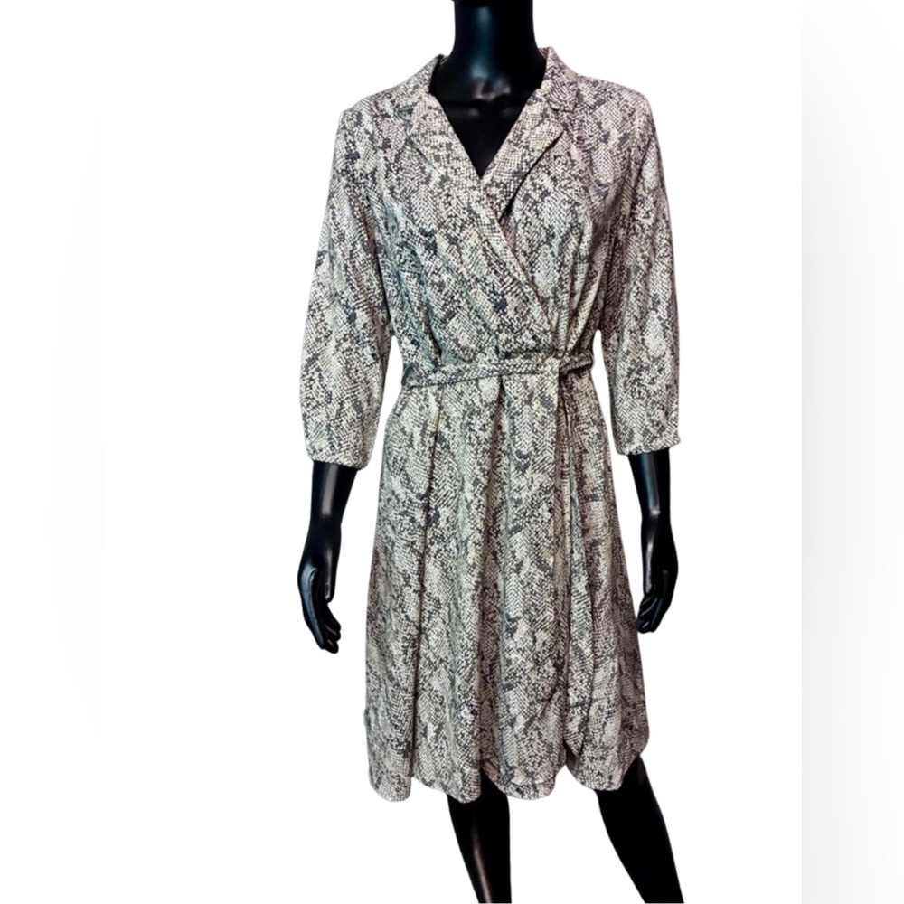 Ann Taylor Gray Snake Print Long Sleeve Dress